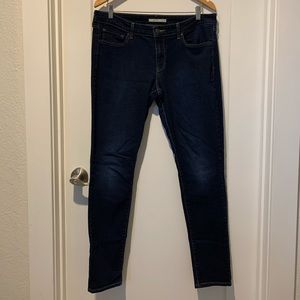 Levi 711 Skinny jeans (sz 32)